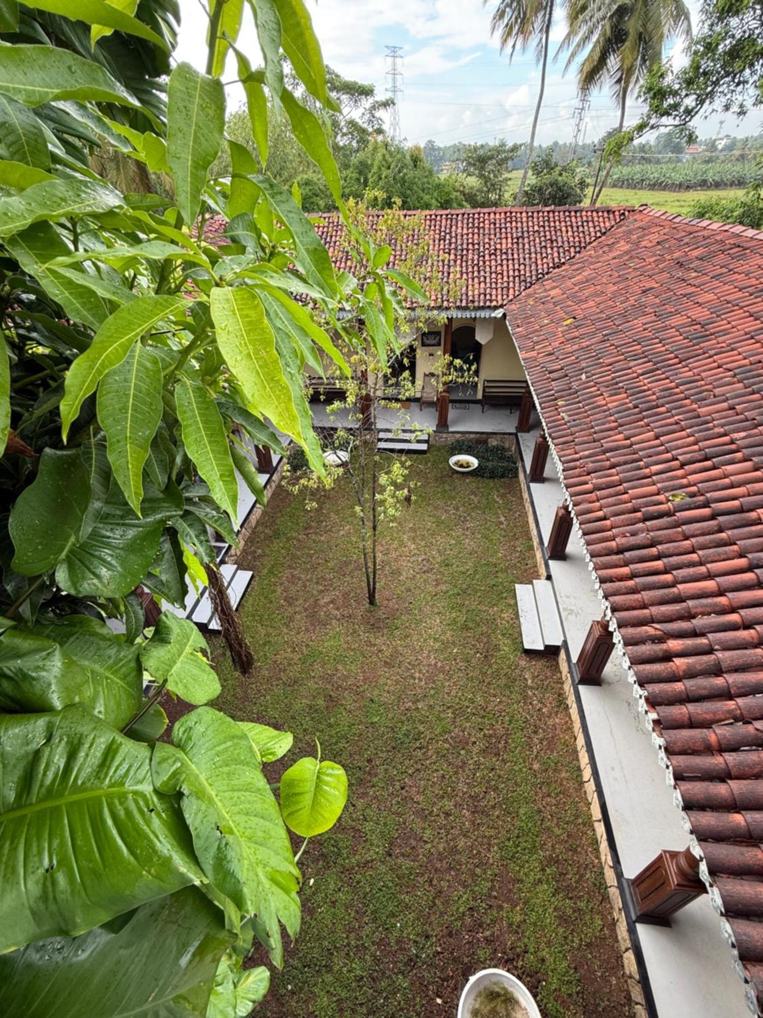 Illukawela Walauwa Hotel Embilipitiya Bilik gambar